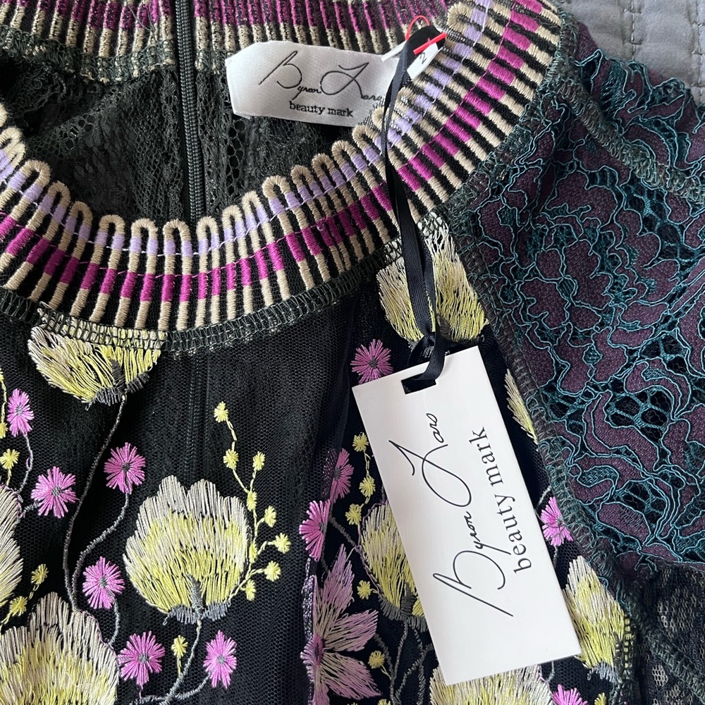 Byron Lars Beauty Mark Floral Lace Embroidered Blouse - Size 2 - Picture 8 of 14